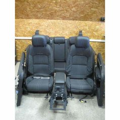 interiér - přední sedadla vyhřívaná, loketní opěrka VW Passat B8 3G0 Alltrack combi