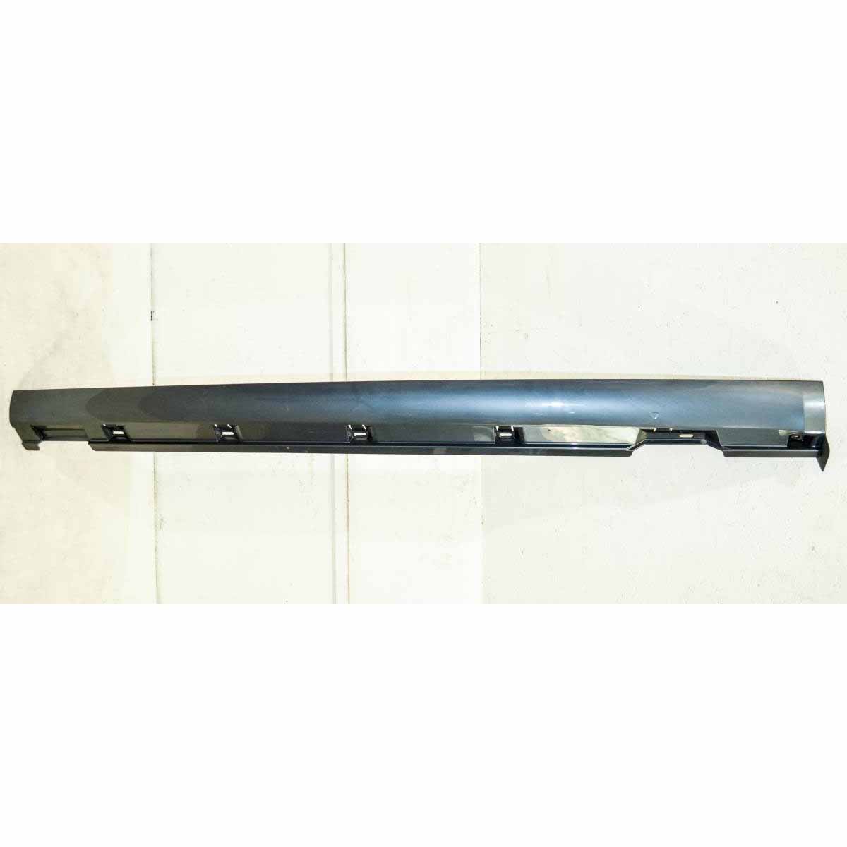 prahová lišta levá VW Passat CC 3C8 lift 3C8853855F - lehce poškrábaná