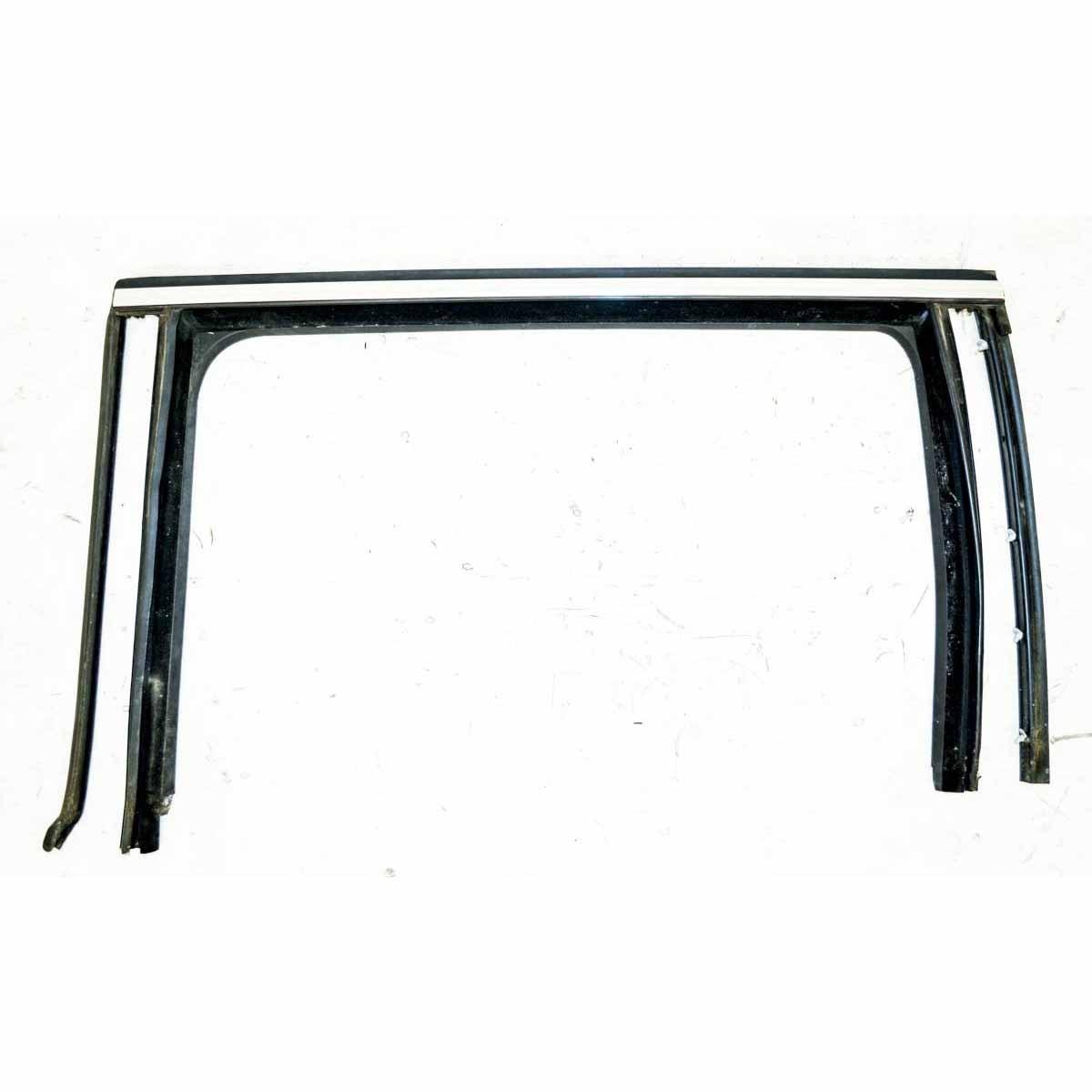 těsnění dveří levé zadní + chromová lišta VW Passat B6 3C0 combi 3C9839431C/E/H