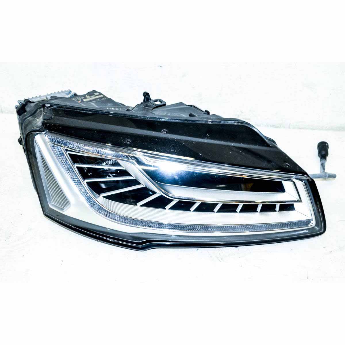 světlomet přední pravý - kompletní LED MATRIX AUDI A8 4H0 lift 4H0941036 4H0941784