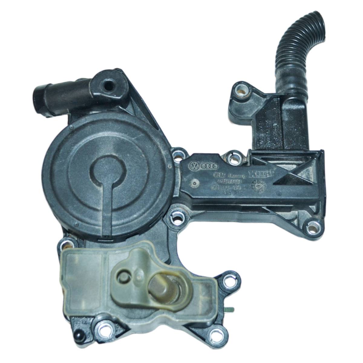 odlučovač oleje AUDI Q3 8U0 2,0 TFSi CCZ 06H103495AE 06H103495AK