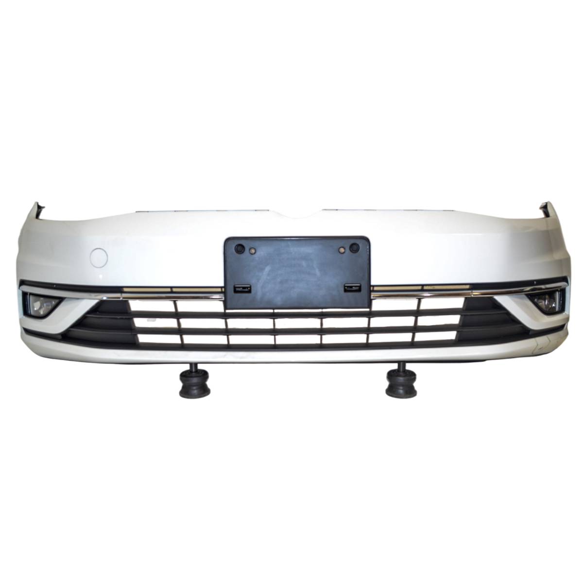 nárazník přední VW Golf VII 5G0 lift 5G0807221FM 5G0807217GA - lehce poškozený lak