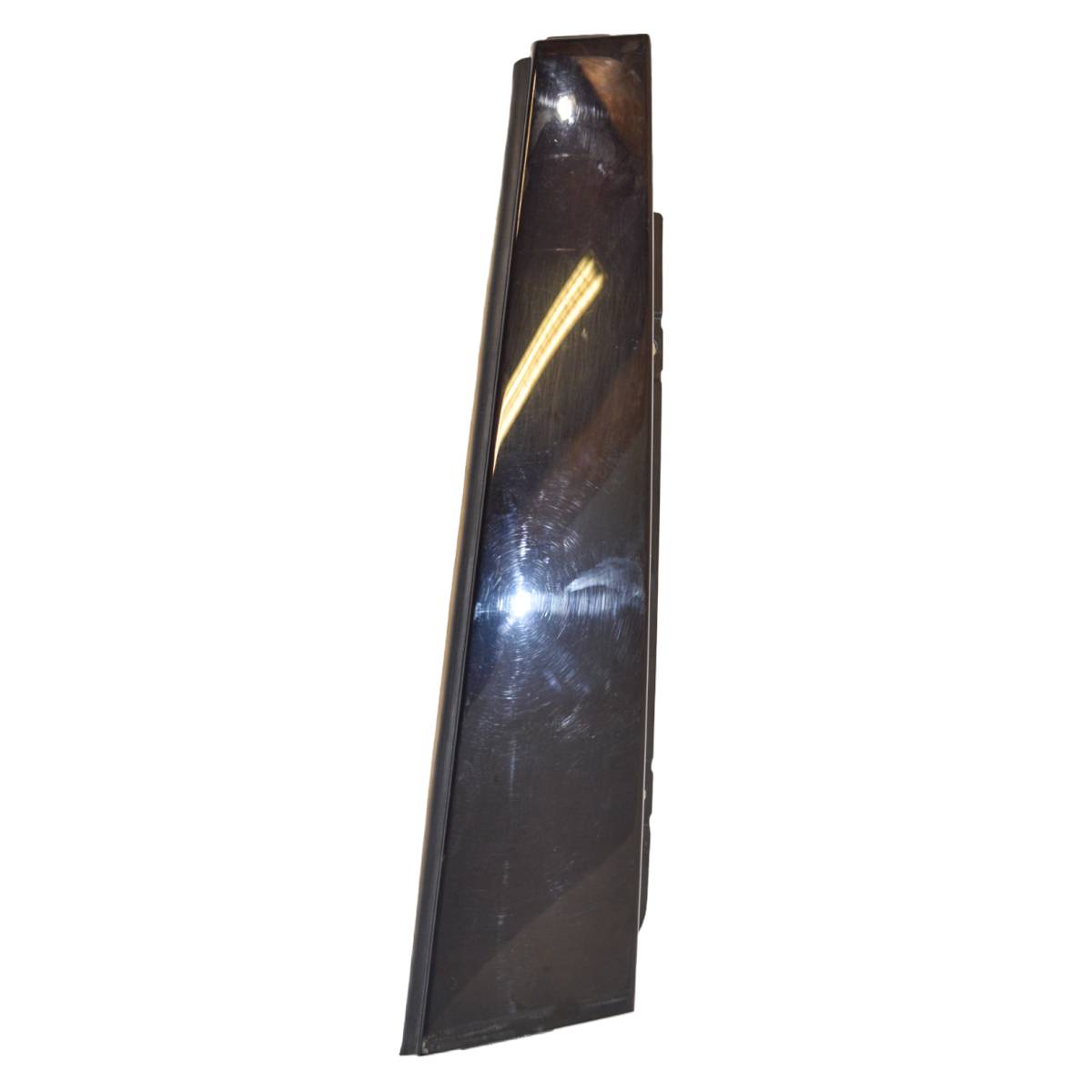 lišta dveří levá zadní - panel sloupku B AUDI A6 4G0 (lift) 4G0839901 - lehce poškrábaná