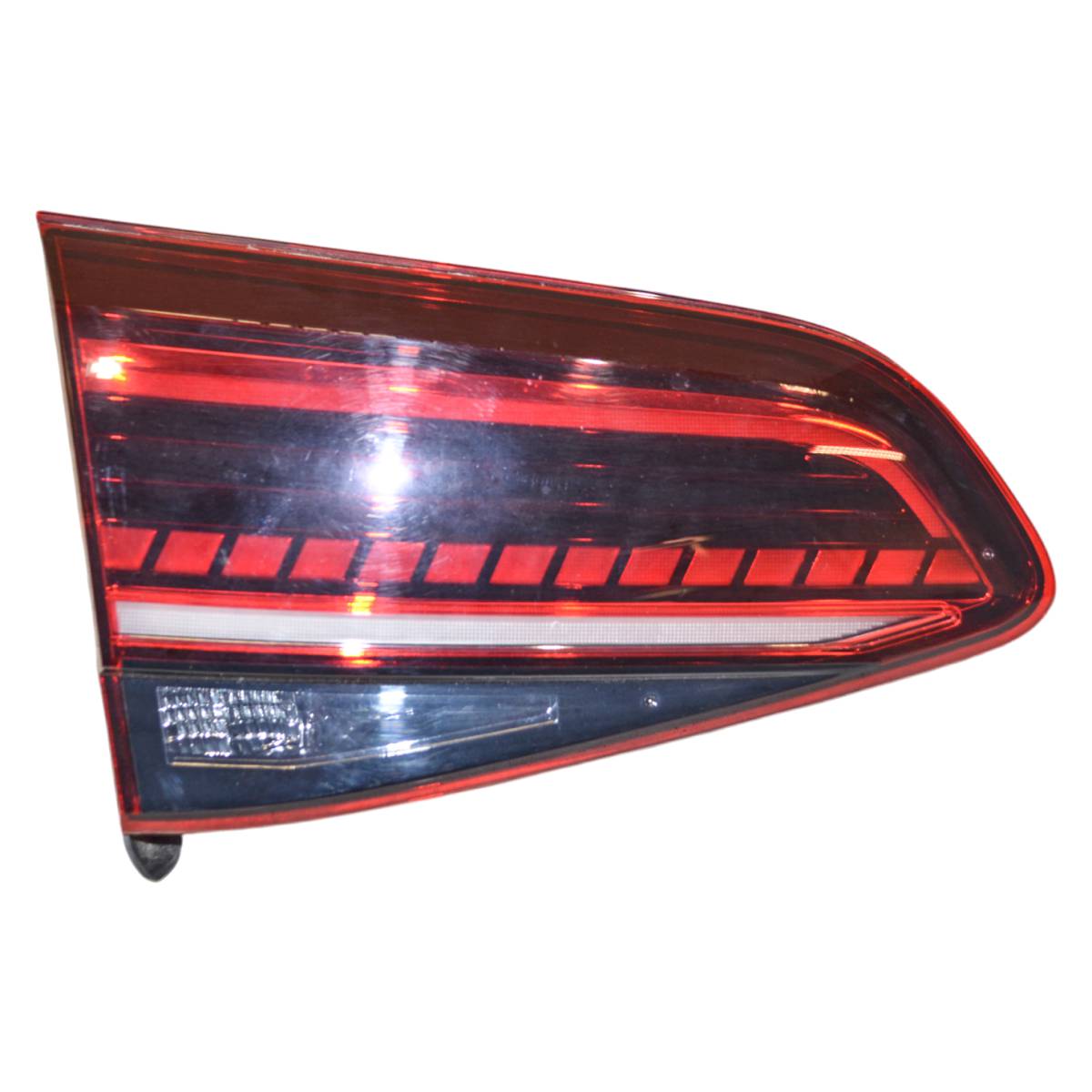 lampa zadní levá - LED, vnitřní do pátých dveří VW Golf VII 5G0 lift HB 5G0945307Q - poš.