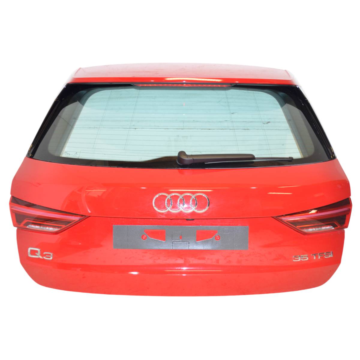 zadní páté dveře + parkovací kamera AUDI Q3 83A 83A827025/A 8W8827566A
