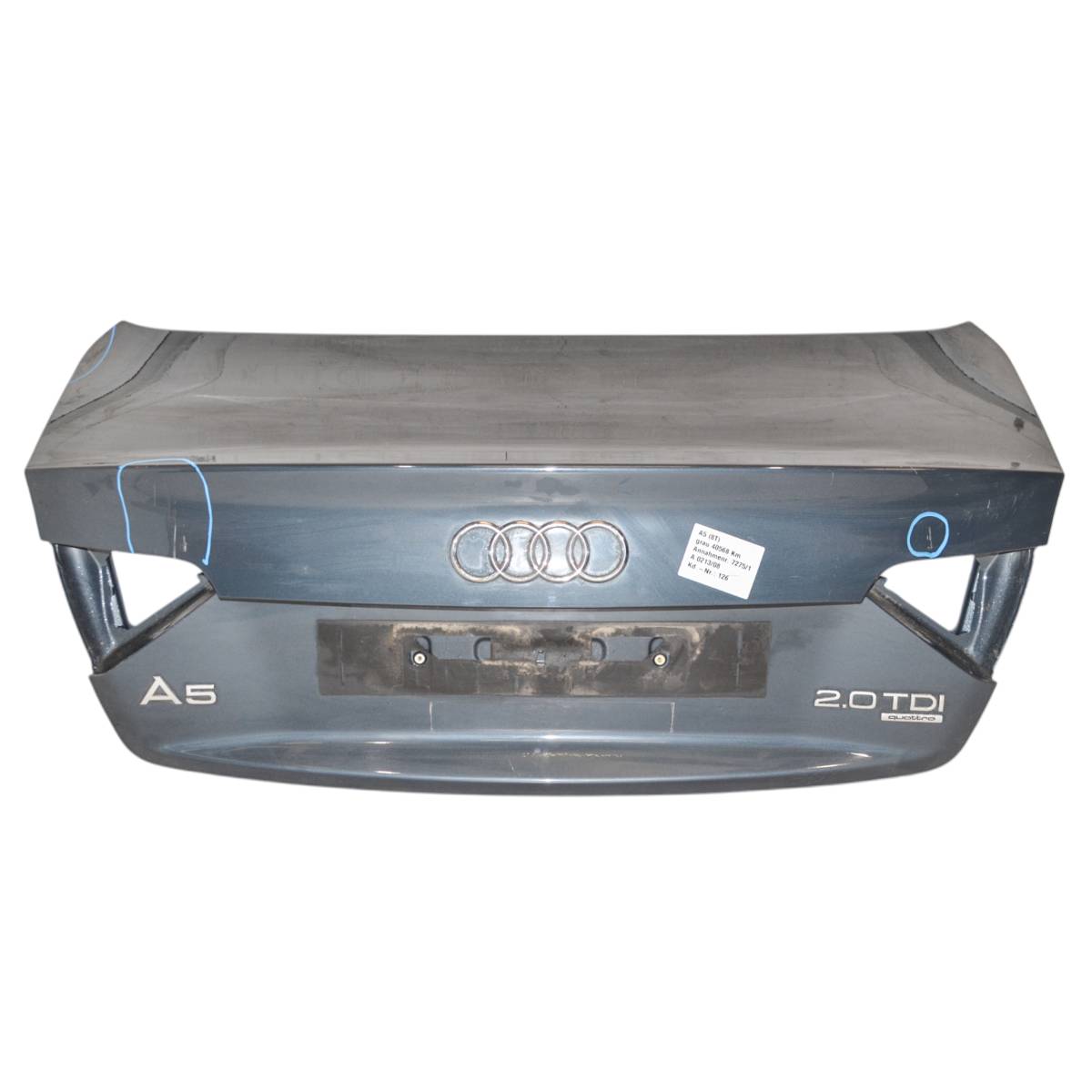 víko kufru - holé AUDI A5 8T0 (lift) Coupé 8T0827023C 8T0827023K 8T0827023AJ - poškrábané
