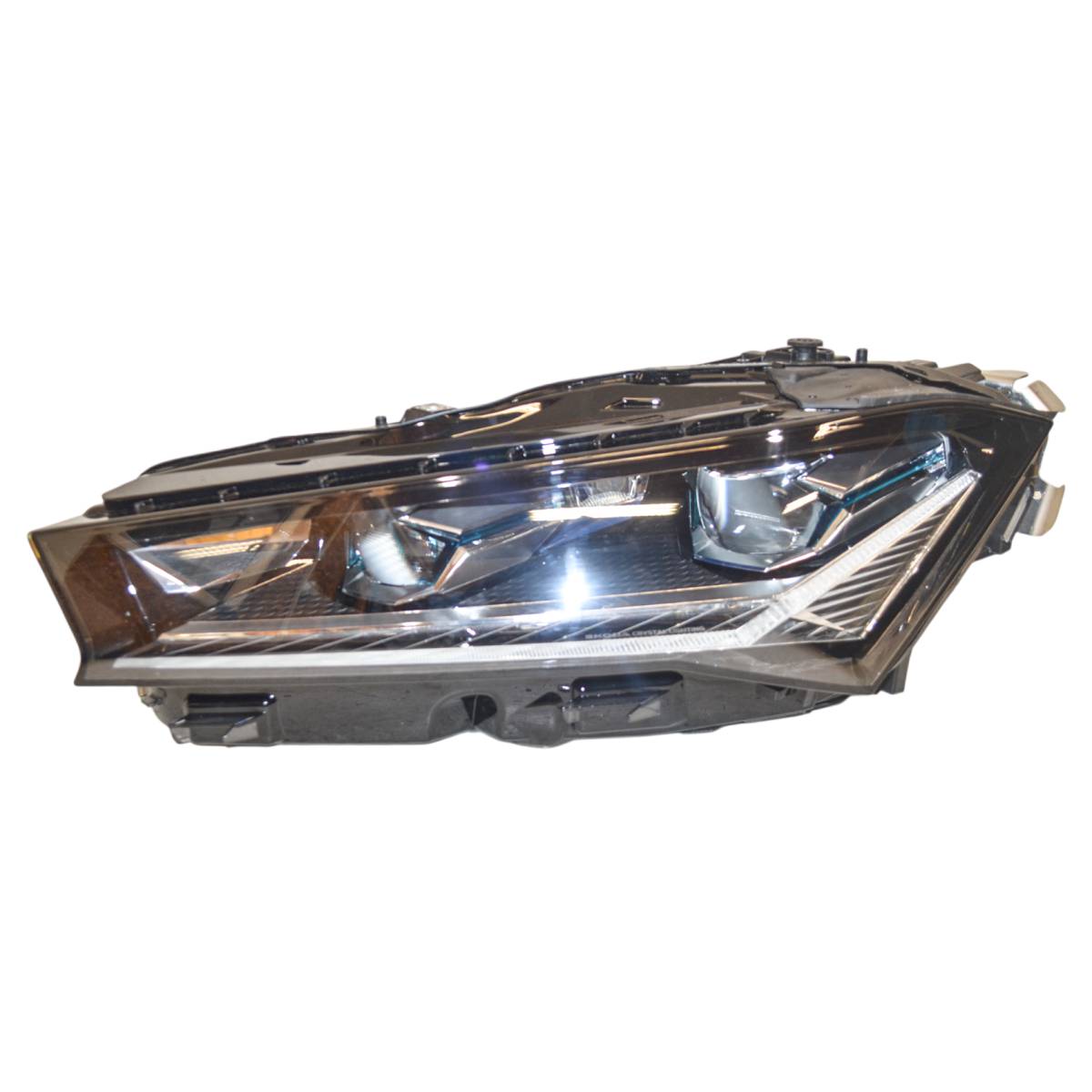 světlomet přední levý - kompletní LED MATRIX ŠKODA Superb IV 3P0 3P1941015B