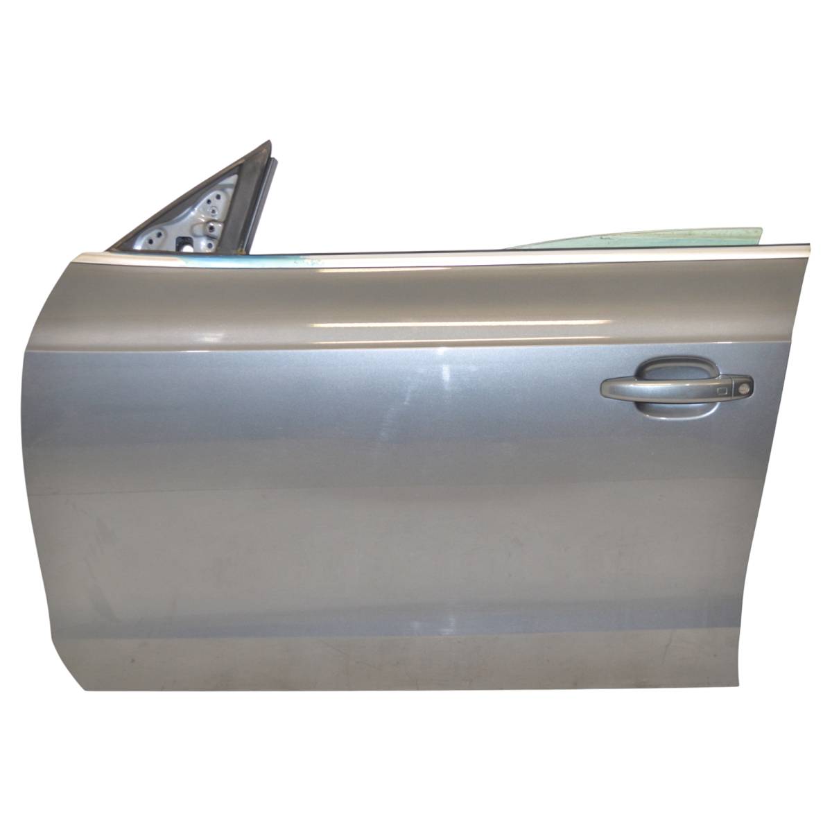 dveře přední levé AUDI A5 8T0 lift Sportback 8T8831051C (Holé)