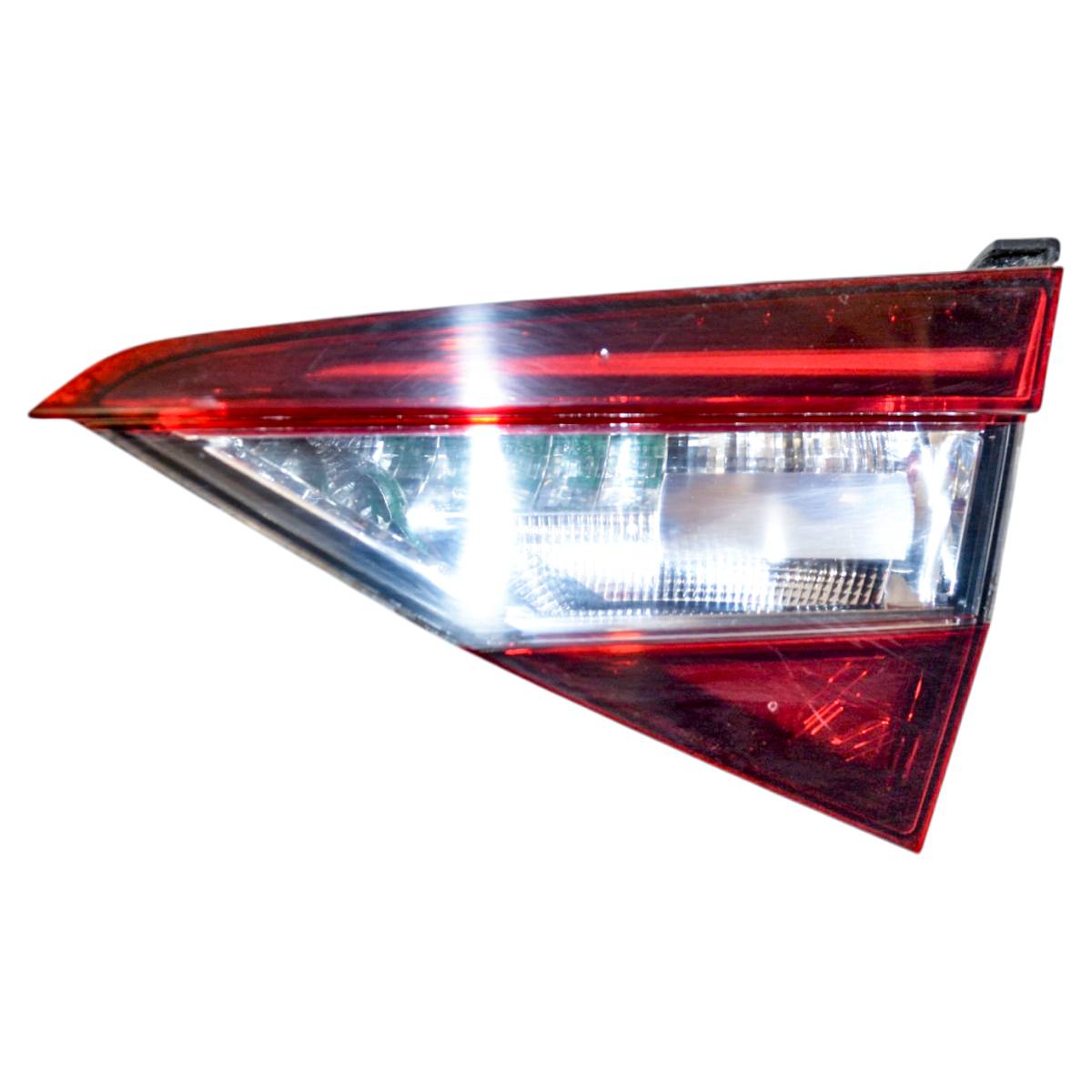 lampa zadní pravá - LED,vnitřní do pátých dveří ŠKODA Superb III 3V0 sedan 3V5945308 -poš.