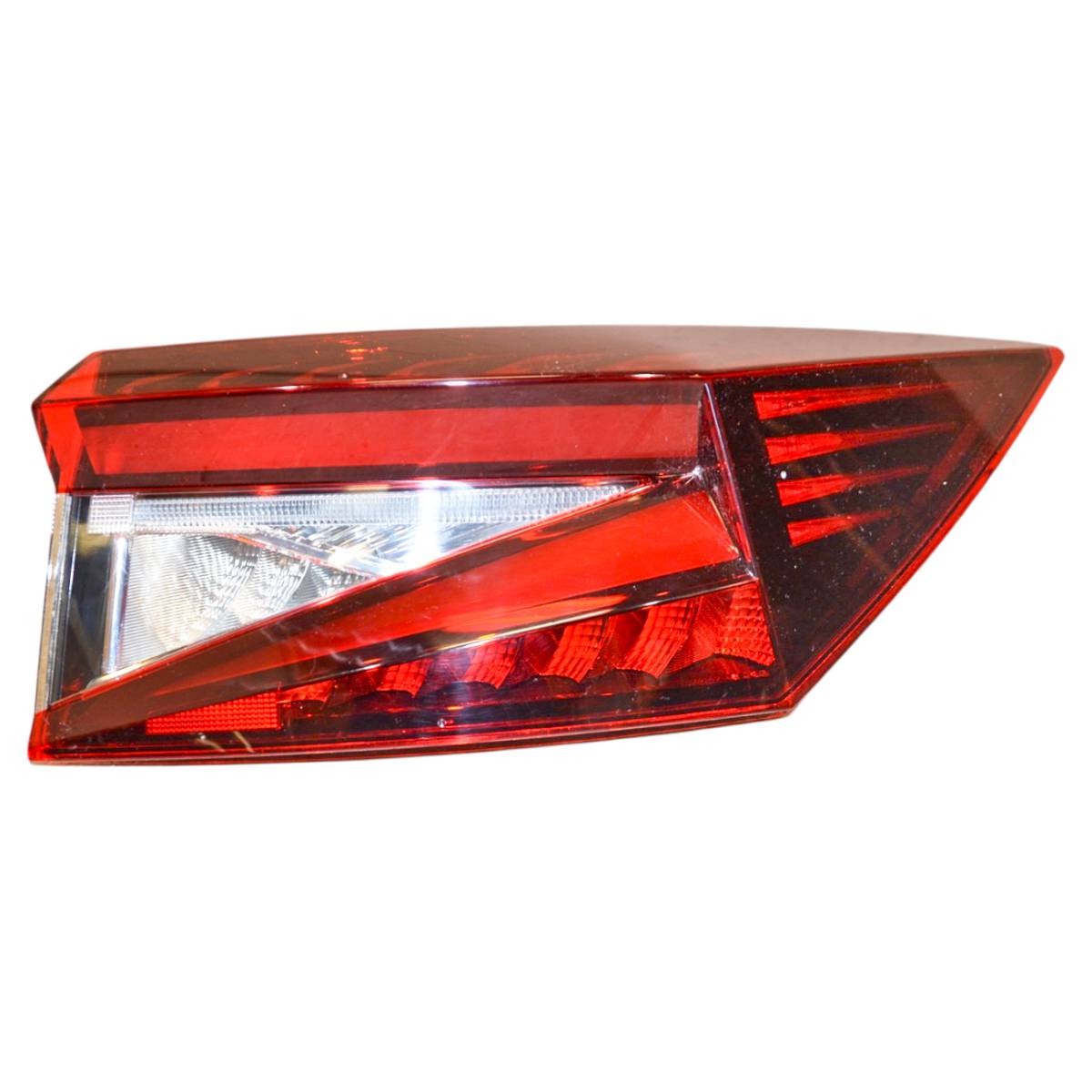 lampa zadní pravá - LED ŠKODA Enyaq 5LA HB/Coupé Elroq 5LJ  5LA945208C - lehce poškrábaná