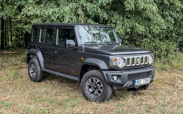 01-Suzuki-Jimny-15L-GLX_3_fast_68e4e8.jpg